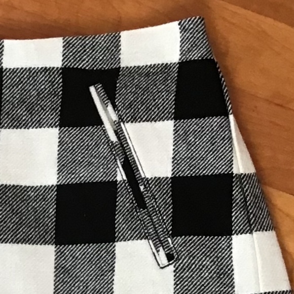 NEW Talbots Skirt Buffalo Check Wool Blend Fully Lined Size 6P Black White Plaid - Picture 2 of 11